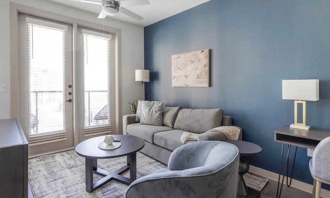 Anna Apartment | Landing | Modern Studio, Yoga Studio, Gym