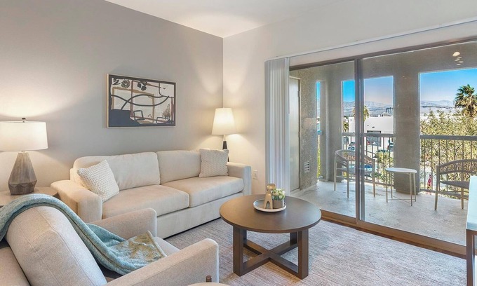 Sunrise Manor Apartment | Landing | Modern 1BD, Gym