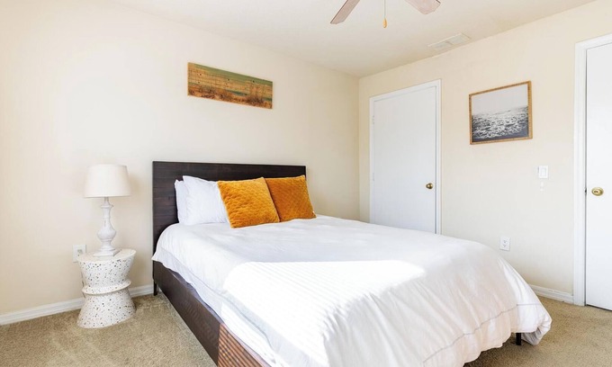 Trailer Estates Apartment | Landing | Spectacular 2BD, Gym, Pool