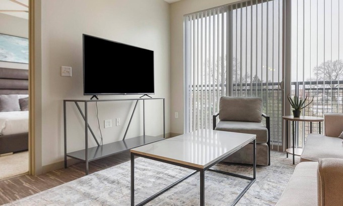 St. Louis Apartment | Landing | Spectacular 1BD, Courtyard, Gym