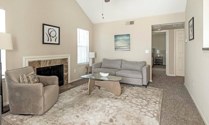 Germantown Apartment | Landing | Spectacular 1BD, Tennis Court, Gym