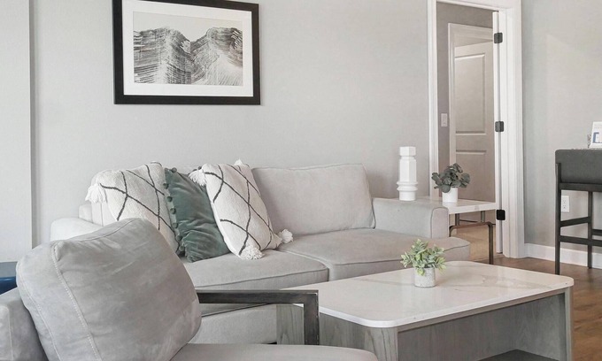 Fort Myers Apartment | Landing | Spectacular 1BD, Yoga Studio, Gym
