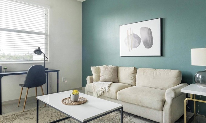 Eastwood Village Apartment | Landing | Spectacular 2BD, Clubhouse, Tennis Court