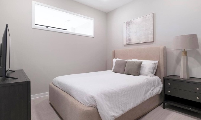 Civil Rights Historic District Apartment | Landing | Stunning 1BD in Fountain Heights