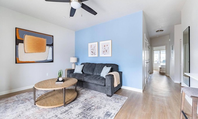 Molalla Apartment | Landing | Stunning 2BD, Gym, Pool