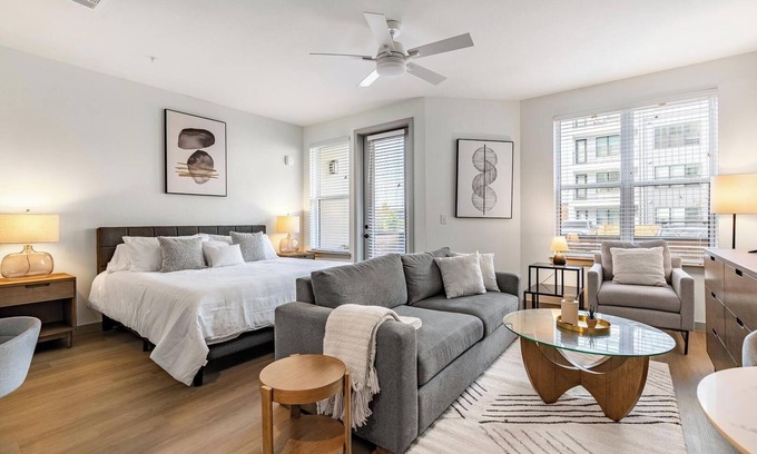 Northside Apartment | Landing | Stunning Studio, Clubhouse, Pool