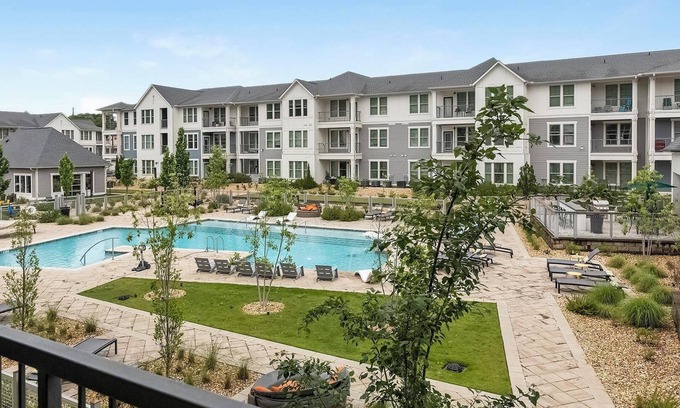 Sand Ridge Apartment | Landing | Stunning 2BD, Clubhouse, Pool