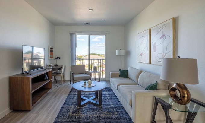 Goodyear Apartment | Landing | Stylish 2BD, Courtyard, Clubhouse