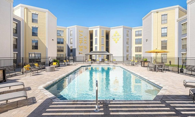 Mid City North Apartment | Landing | Stylish 2BD, Pool, Gym