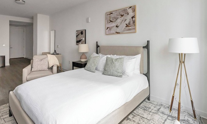Five Points South Apartment | Landing | Stylish Studio, Pool, Rooftop Lounge