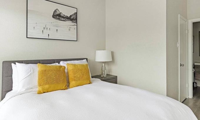 Fort Worth Apartment | Landing | Stylish Studio, Gym, Courtyard