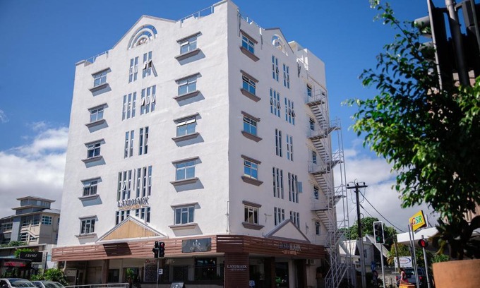 Quatre Bornes Hotel | Landmark