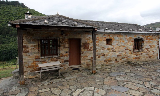 Taramundi Cottage | LANDSHUS ANICETHUS II
