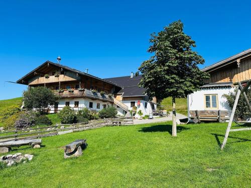 Bernbeuren Apartment | Langegger Alm - Almhütte