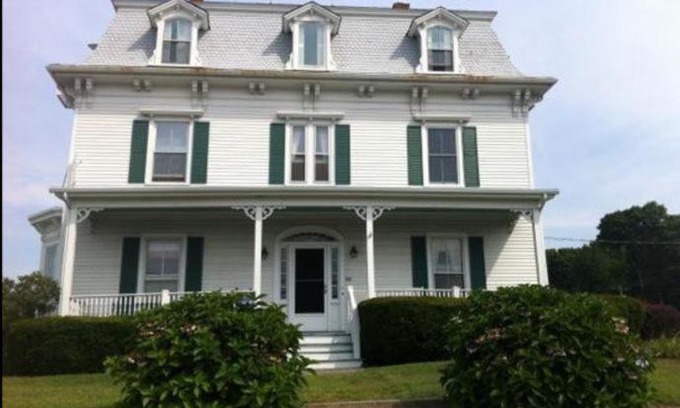 Westerly Bed & Breakfast | Langworthy Farm Bed & Breakfast