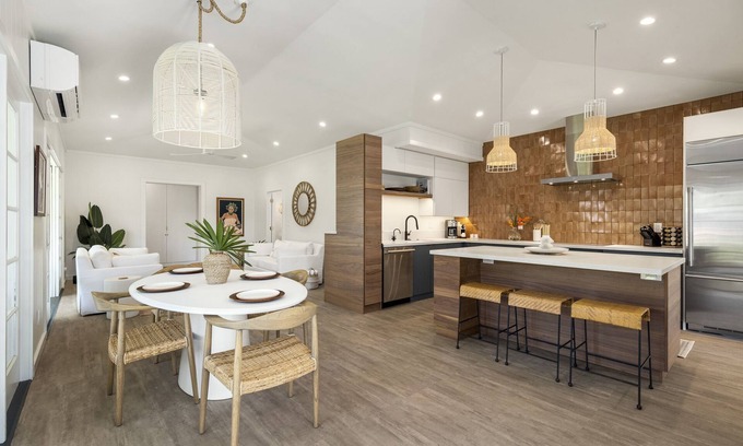 Lanikai House | Lanikai Hideaway: Modern Luxe Indoor-Outdoor Living/Walk to Lanikai Beach