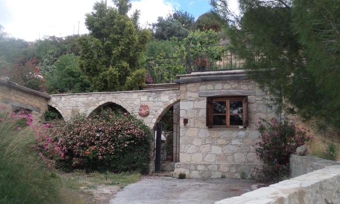 Lemona House | Lantana Stone House