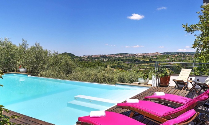 Padua Villa | Lanuvium 10, Emma Villas
