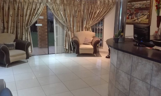 Daveyton House | Lapeng Village