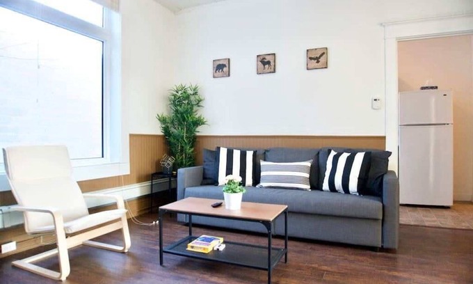 Moose Jaw Apartment | Large 1-Bdrm Condo, Downtown, Parking, 4k Smart TV, WiFi
