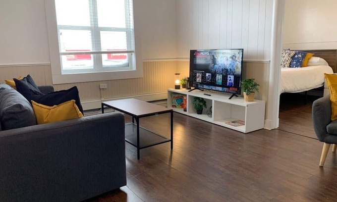 Moose Jaw Apartment | Large 1-Bdrm Condo, Downtown, WiFi & Smart TV ✨