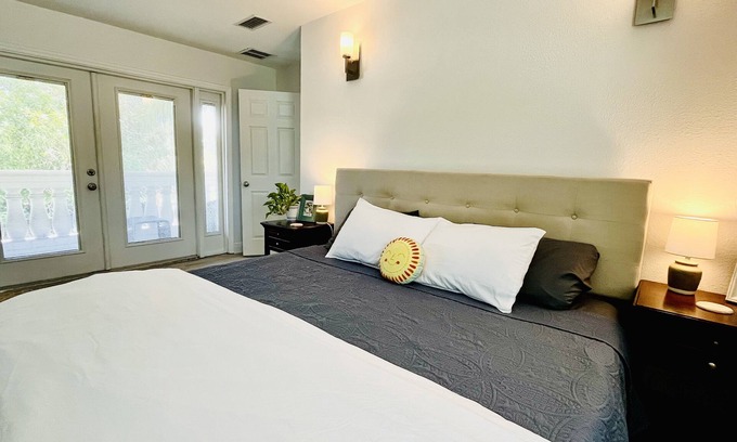 St. Petersburg House | Large 2 Bedroom Suite with Secret Garden—5 min from downtown!