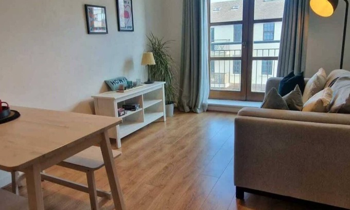 Portobello Apartment | Large 2bd at trendy Portobello, Dublin city centre