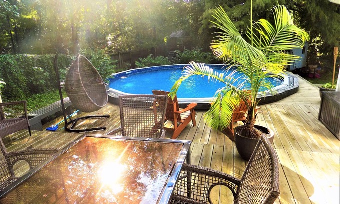 Jonesboro House | Large 3/4 bedroom Valley View House with Outdoor Space, Pool and Storm Shelter