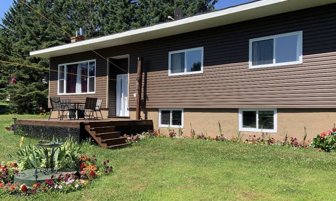 Scotia House | Large 3 bedroom house, access to private beach with dock