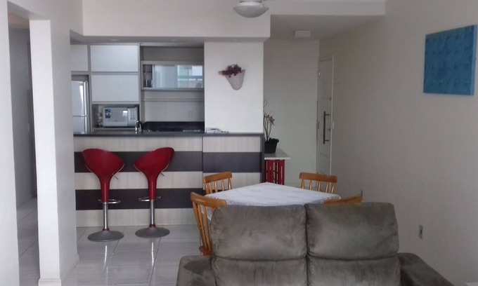 Centro Apartment | Large 4 bedroom apartment 5min from the beach