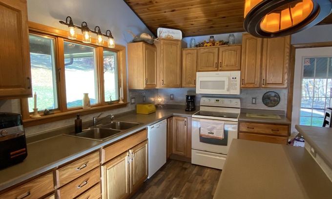 Weedville Other | Large, 4 BR (1 King, 2 Queens), 2 Bath, Recently Renovated