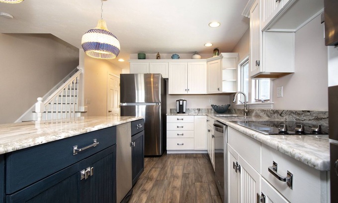 Ocean Bluff-Brant Rock House | Large 5 bdrm Home Near Rexhame Beach!