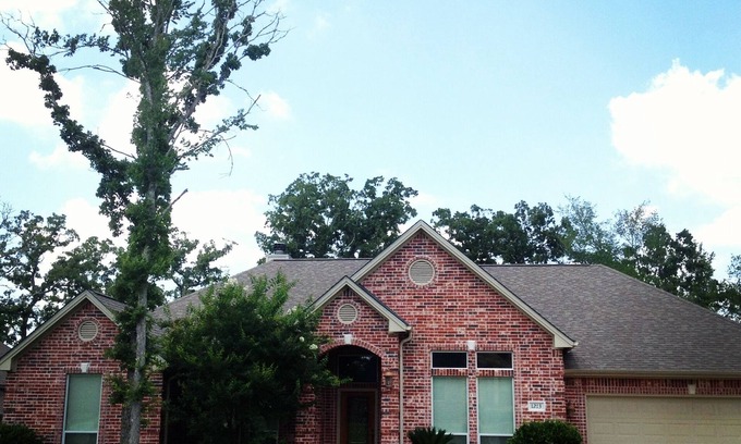 Wellborn House | Large 5 Bedroom Custom Home in Aggie-land, Fantastic location