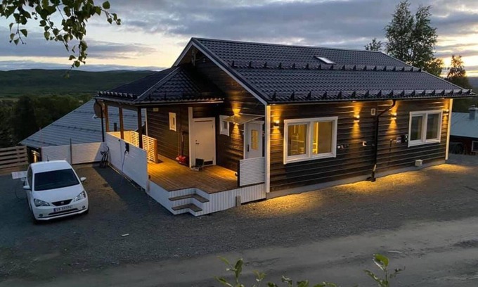 Hemavan House | Large 8-9-bed Central Ski Innout House in Hemavan
