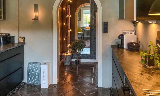 Huskvarna Apartment | Large and chic apartment with personal character, style and charm.