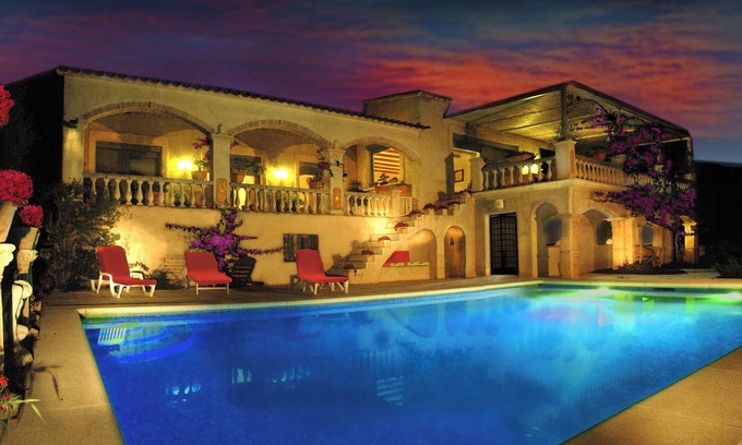 Roses Villa | Large and quiet charming property in the heart of olive trees- 7 mn of the beach