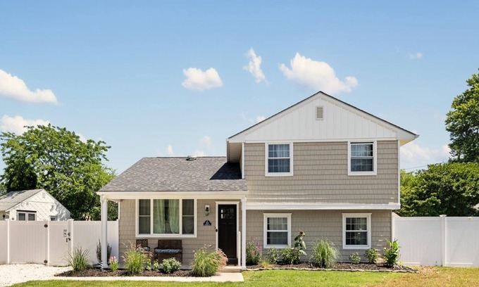 Erma House | Large and Updated Dog Friendly Home!