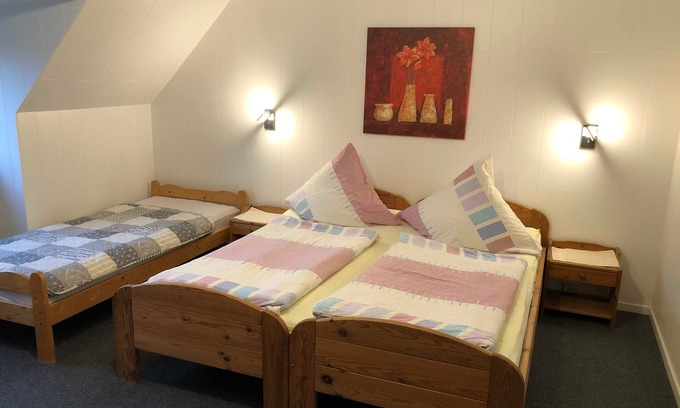 Dorpstedt Apartment | Large apartment 1 - Falkenhagen: vacation apartments and canoe rental