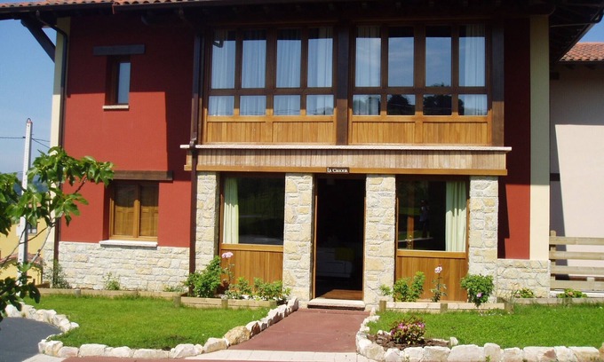 Parres Cottage | Large apartment in pretty village near Cangas de Onis and Picos de Europa
