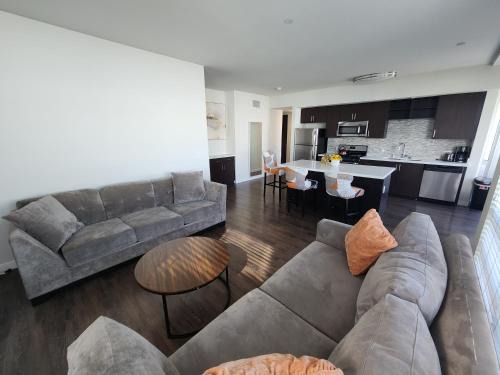 Mount Wilson Apartment | Large Apartment Home