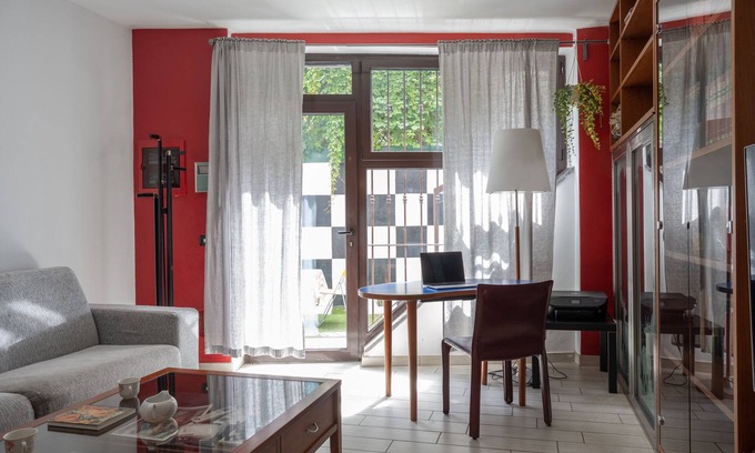 Maggiolina Apartment | Large apartment in villa, two bathrooms, private garden- central area of Milan