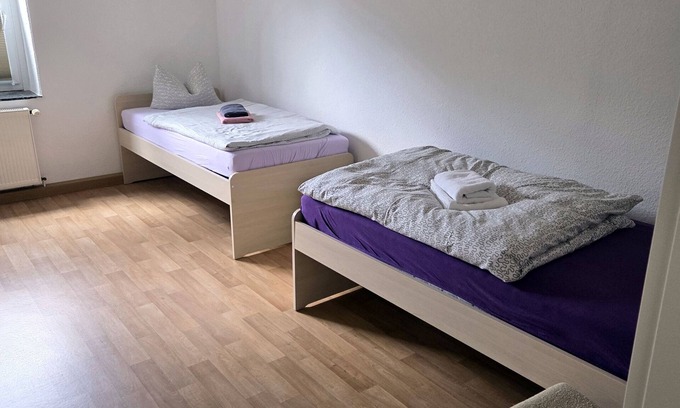 Zeitz Apartment | Large apartment with 3 bedrooms, kitchen and washi