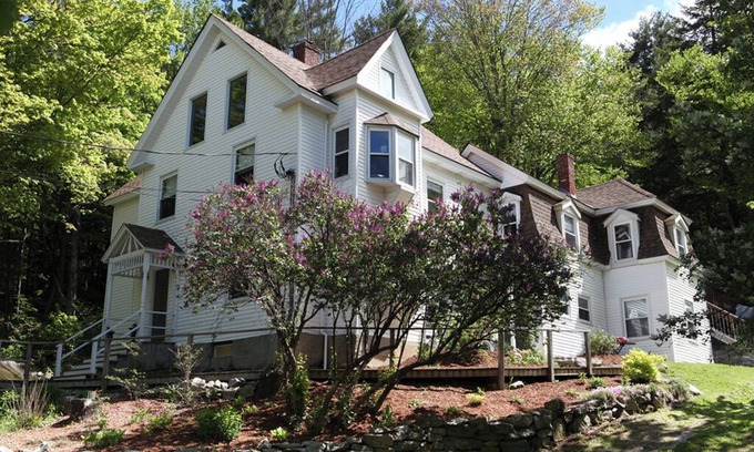 Sunapee Apartment | Large apartment within walking distance to Sunapee Harbor