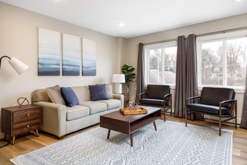 Traverse City Apartment | Large Apt Downtown AC Beach Shops Walk