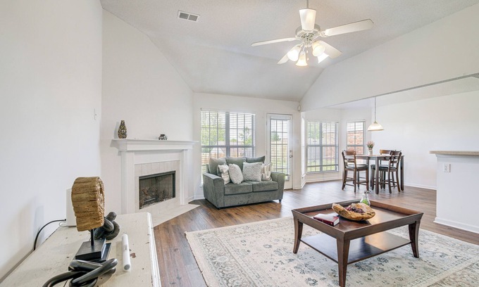 Horn Lake House | Large Backyard: Peaceful Home in Southaven!