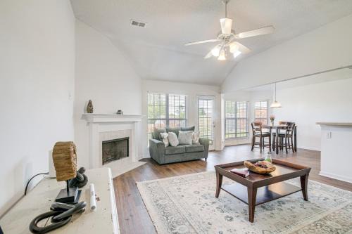 Southaven House | Large Backyard Peaceful Home in Southaven!