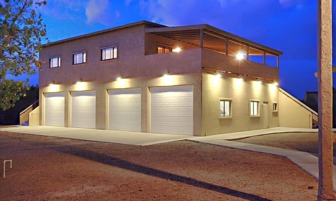 Tucson House | Large Balcony, Exceptional Views.
