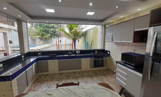 Sao Lourenco House | Large beach house with pool