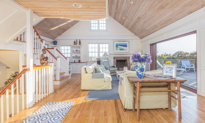 Polpis House | Large beautiful home near Quidnet BeachnASSIST WITH CAR FERRY RESERVATIONS