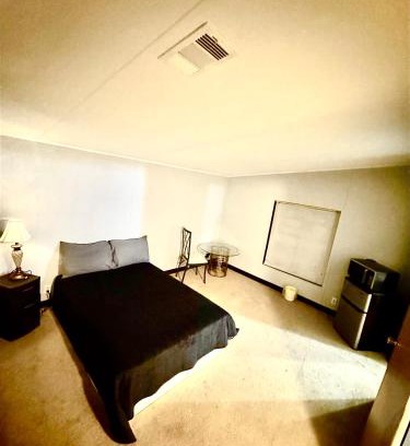 Lake Wales House | Large bedroom and bathroom to enjoy